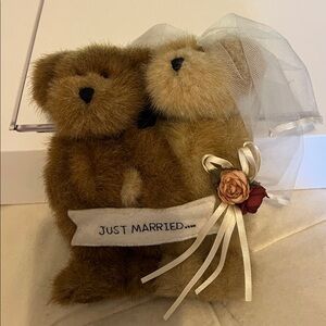 Boyd’s Bears Just Married Teddy Bear Couple